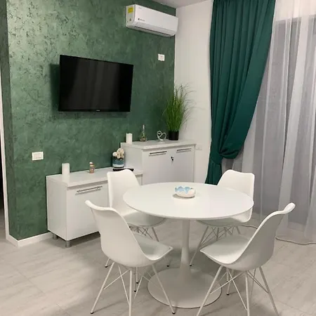 Apartament Alexandra *